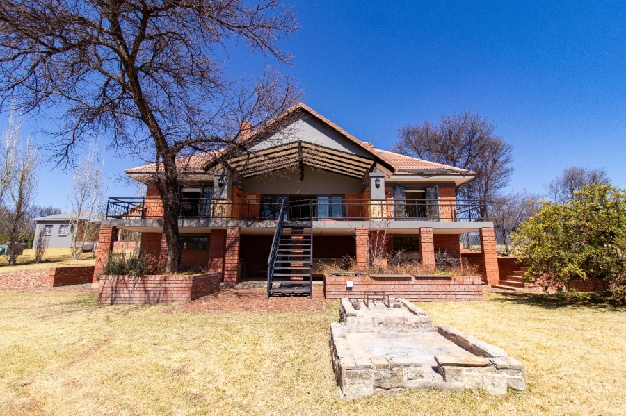 To Let 4 Bedroom Property for Rent in Riviera Glen Security Estate Free State